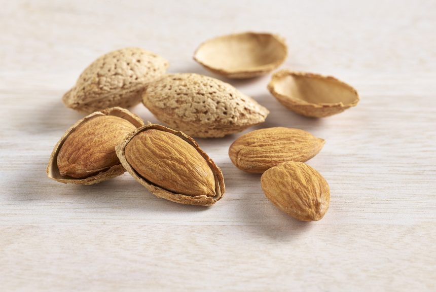 health-benefits-of-adding-almonds-into-daily-fitness-regime-–-blog-–-healthifyme